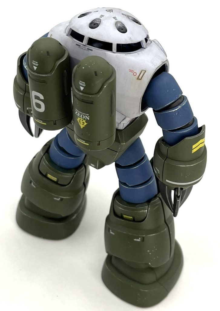 カラーリングは色々悩みましたが、ノーマル色に倣って塗りました。もう1個積んでいるので、そっちはUCカラーにしようかなと思っています。