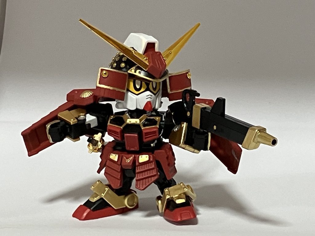 種子島雷威銃(たねがしまらいふる)こちらは他のレジェンドBB同様?HGスケールのキットにも採用できそうなサイズ感。bb戦士基準で考えると大型で強そうこちらも黒一色なので(ry