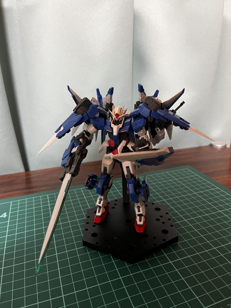 ダブルオーガンダムセブンソードザンライザー粒子貯蔵タンク–2枚目/制作者：アッキー