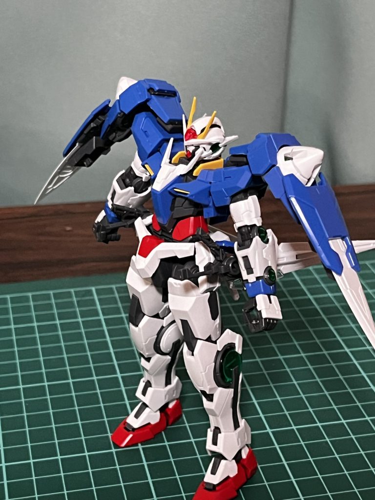 ダブルオーガンダム–2枚目/制作者：アッキー