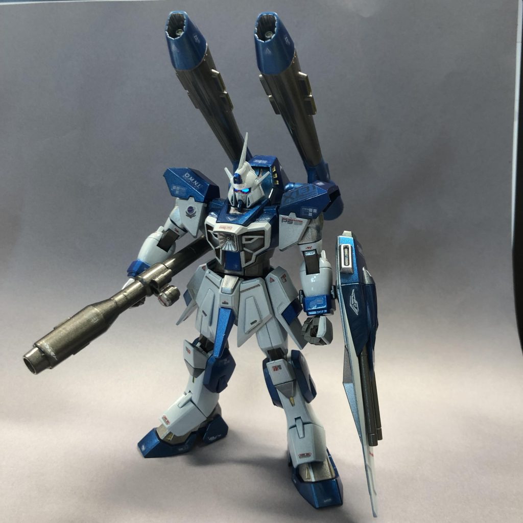 100均のデカールがパッケージを変えて復活していたので確保した記念に、前回はレイダーだったので今度はカラミティにしました。レイダーが艶消しなので、今回のはツヤツヤで。