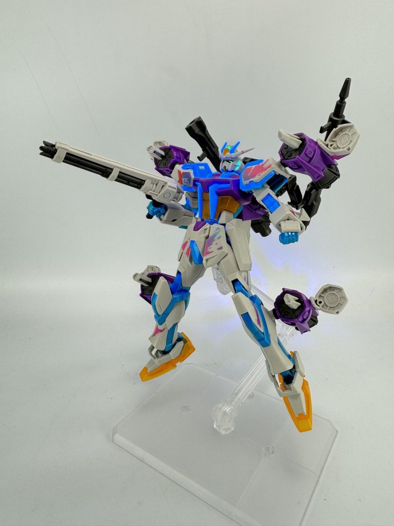 武装の組み合わせができるみたいです。これが強襲型形態(らしいです。)