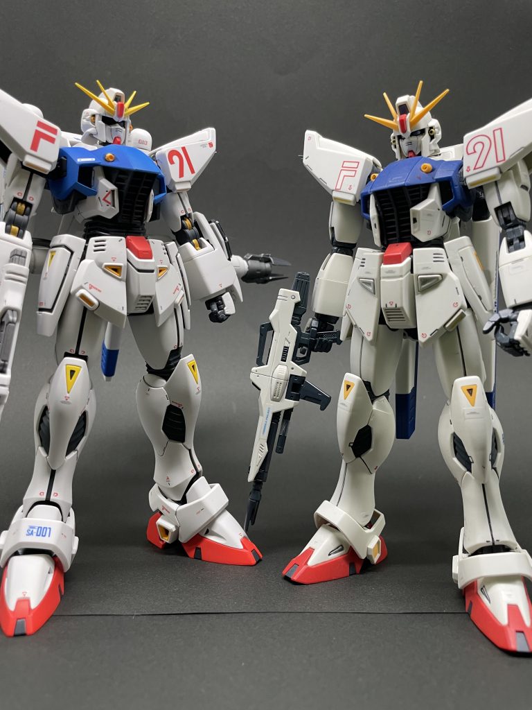 かなーり前に作った旧MGとのツーショットこうしてみると、だいぶスタイルが違いますね 