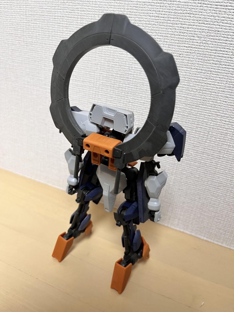 半月刀も一色で寂しかったね。