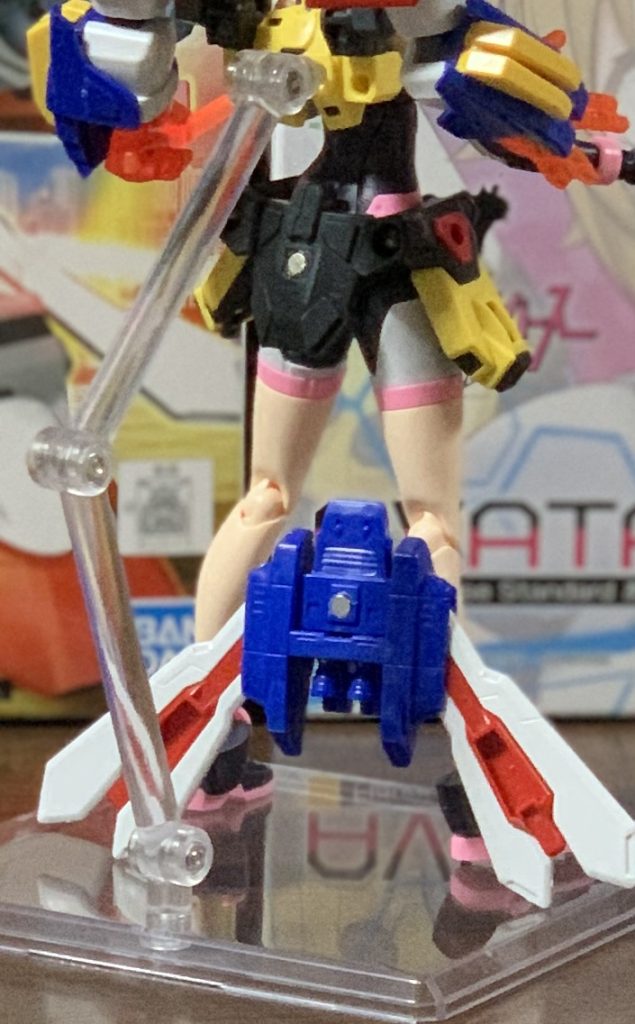 なんでもくっつく、魔法の石を使いました。合体工作、メチャ楽しいです！ 