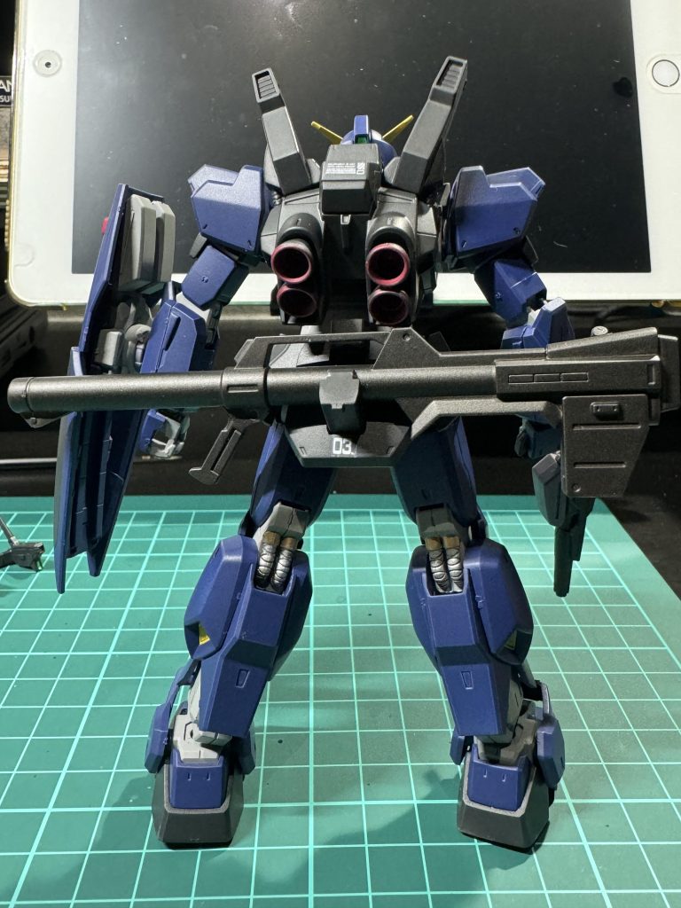 ガンダムMarkII(ティターンズ仕様)–4枚目/制作者：ベンチマン