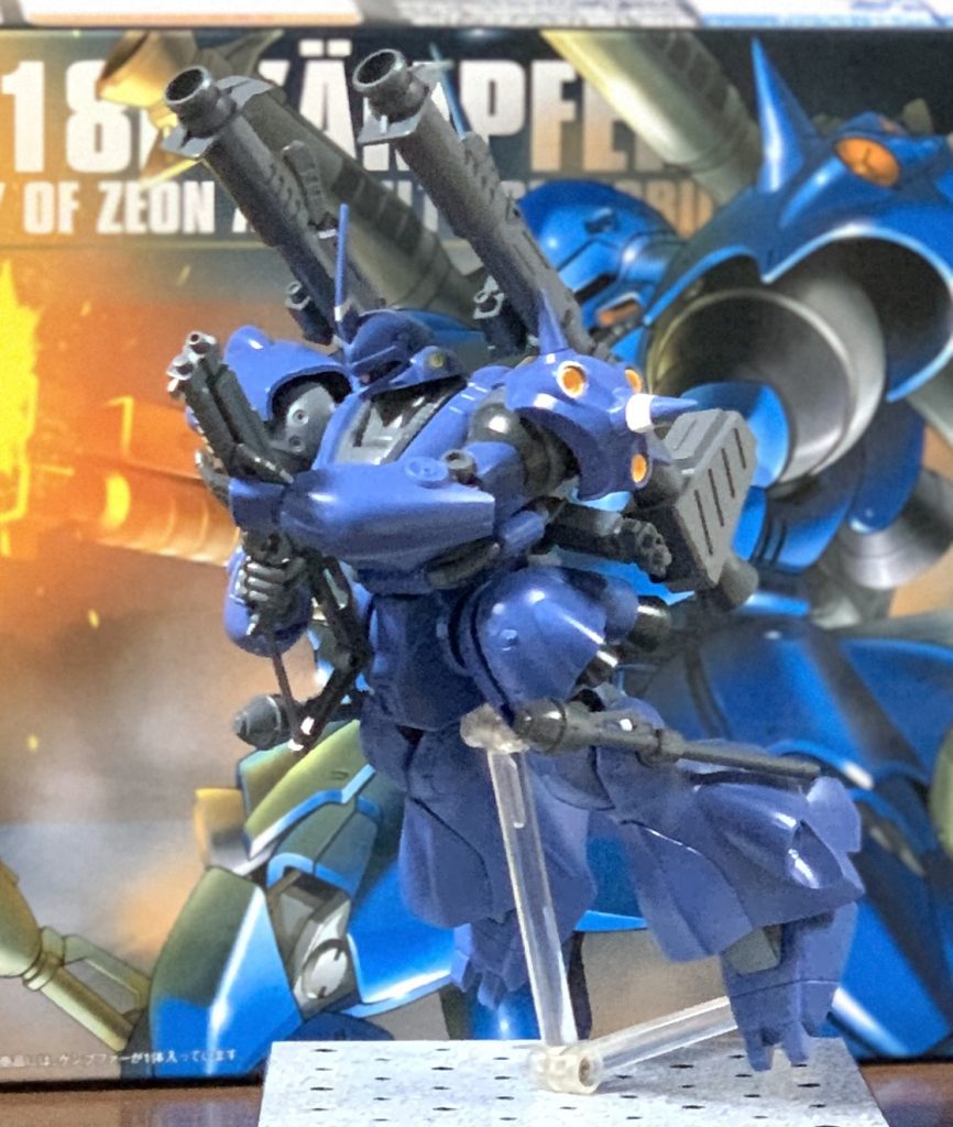 なるほど、スラスター等に色付けすると良いのですね…ガンダムマーカーを買いに行かねば！