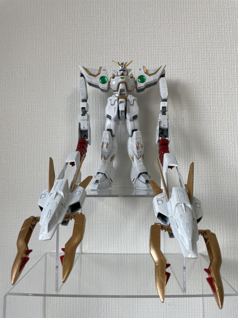 更に伸びる。しかし、保持力は全くない。