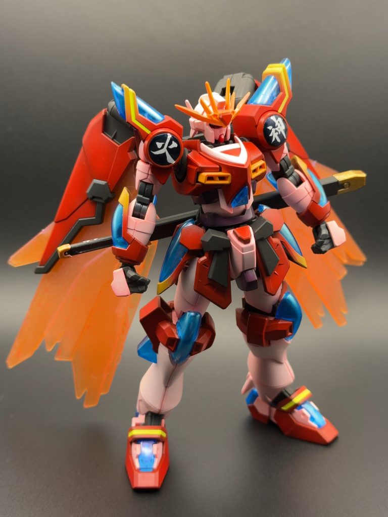 肩の文字が入る部分が好みでなかったので、くっつかないようにくぼみにワセリンを塗ってから、100均のUVレジンを流して固めてパーツを作りプリズムブルーブラックで塗装後に漢デカールを貼りました。炎デカールが無かったので火デカールで妥協しました💦