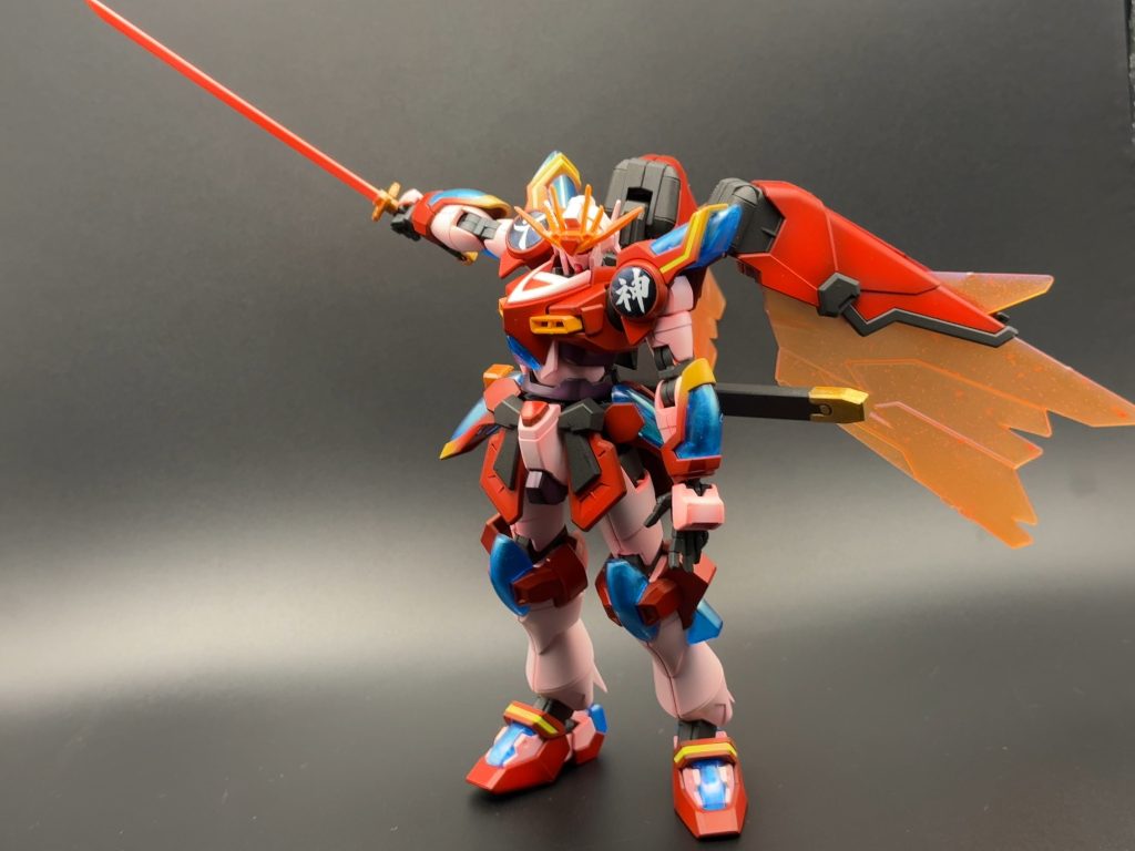 露払い的なポーズ通常刀身も蛍光レッドで塗りました。