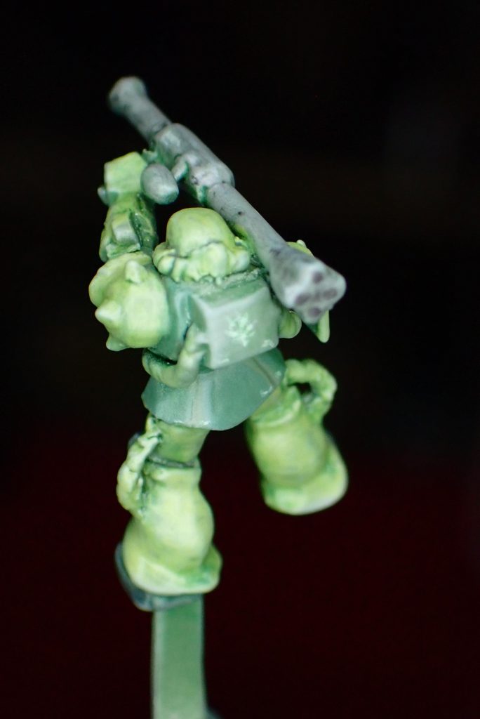 文字入れはクレオスの面相筆MB10を使用