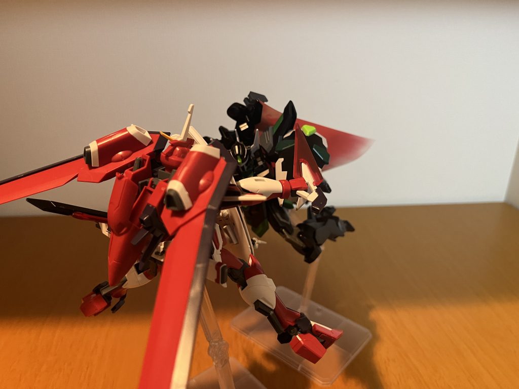 HG ブラックナイトスコードルドラ (グリフィン・アルバレスト専用機)–8枚目/制作者：刺身オレンジ