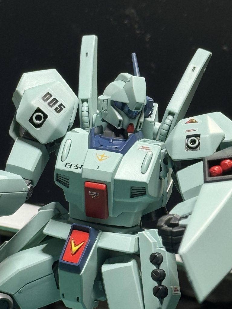 ジェガン–3枚目/制作者：ベンチマン