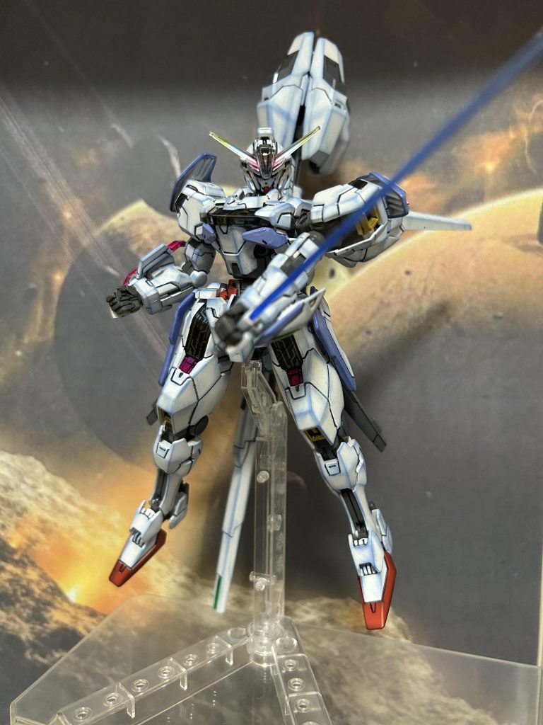 青いビームサーベルはセンチネル以来かと思います。やっぱりカッコいいですね