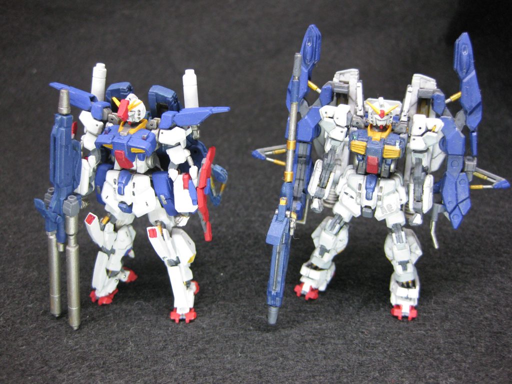 元機体とツーショット。比較して飾れるサイズなのが最高です。アーティファクト楽しいんですが、眼球のダメージがデカくてしばらく苦しみます