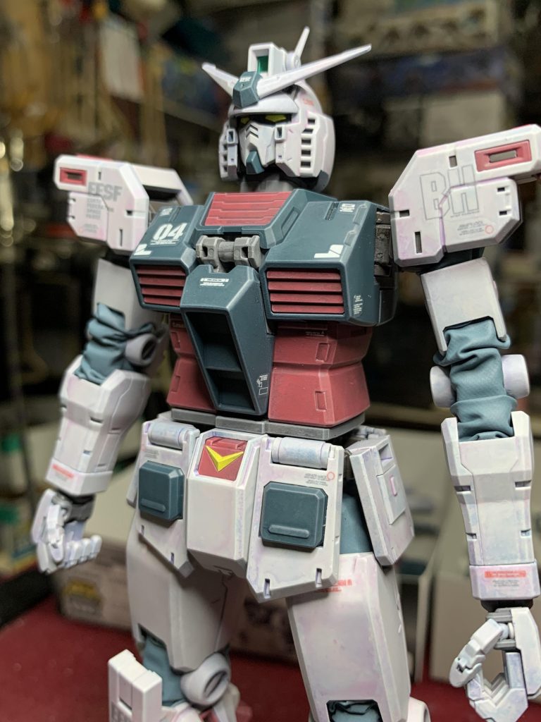 胸等の色は説明書のイラストを参考に調色。緑とも青ともつかぬ中途半端加減が非常にお気に入り。