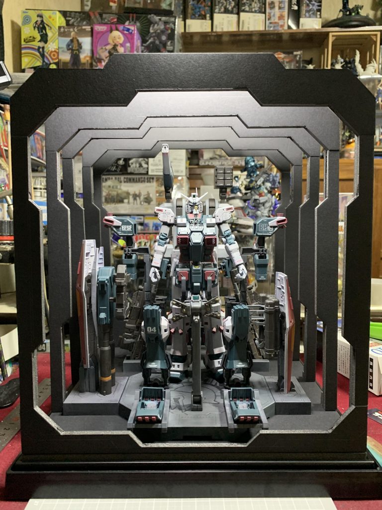 飾り枠ありの図枠の効果か、部屋の写り込みがあんまり気にならなくなりました。