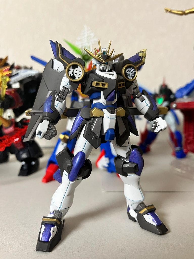 一応、神バーニングガンダムとして仕上げました。眼帯と肩の”影”の字でご理解して頂けると思いますが、もうこの時点で忍者🥷に仕向ける気が全開ですねwしかも”影”の漢字が汚い‥。