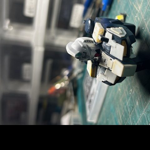 2081450EGνガンダム制作中