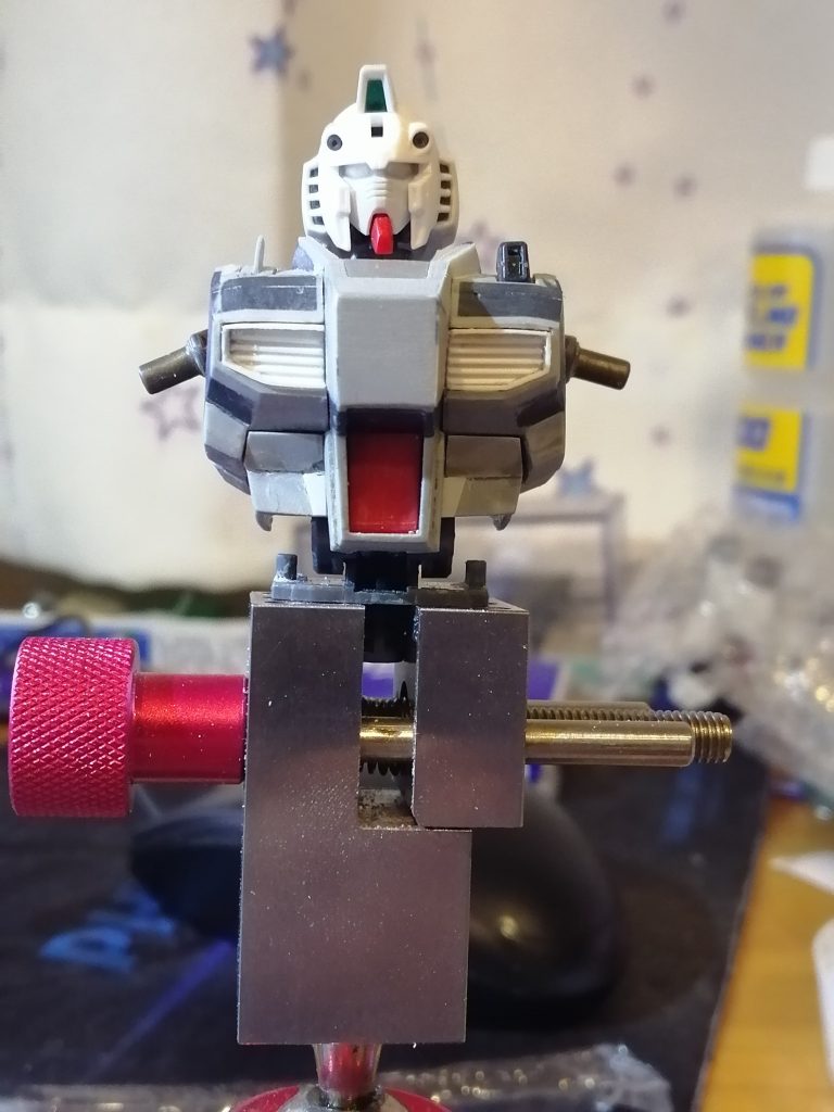 胸部排气口重做了3次，终于做出了比较满意的效果