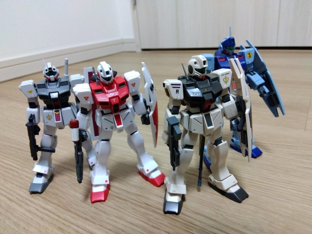 ポケ戦ジム集合。左から寒ジム、コマンド宇宙用、コマンド、スナイパーII。