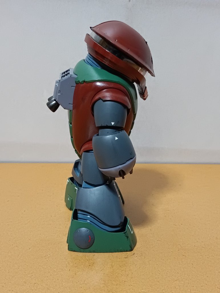 　サイドビューです。　ウェザリングやマーキングは、地味過ぎず、しかし派手過ぎずを心がけて施しました。