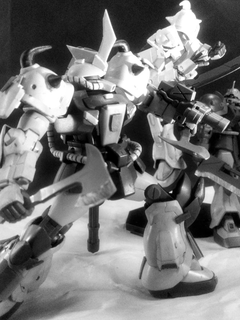 グフが好きな方は多々イラッシャルと存じます 😍💖「UP主」も当然その一人 😌 そしてグフカスと為ればそのテンションは爆上がり❗ と 成るのでした 🤩💗👍そしてヨク動いてクレるこの子はマサにポージングの化身❗❗ 😤👍思いのままにブンドド出来ます 😍💓💓あぁ😁 達成感有り🈵😆❗❗