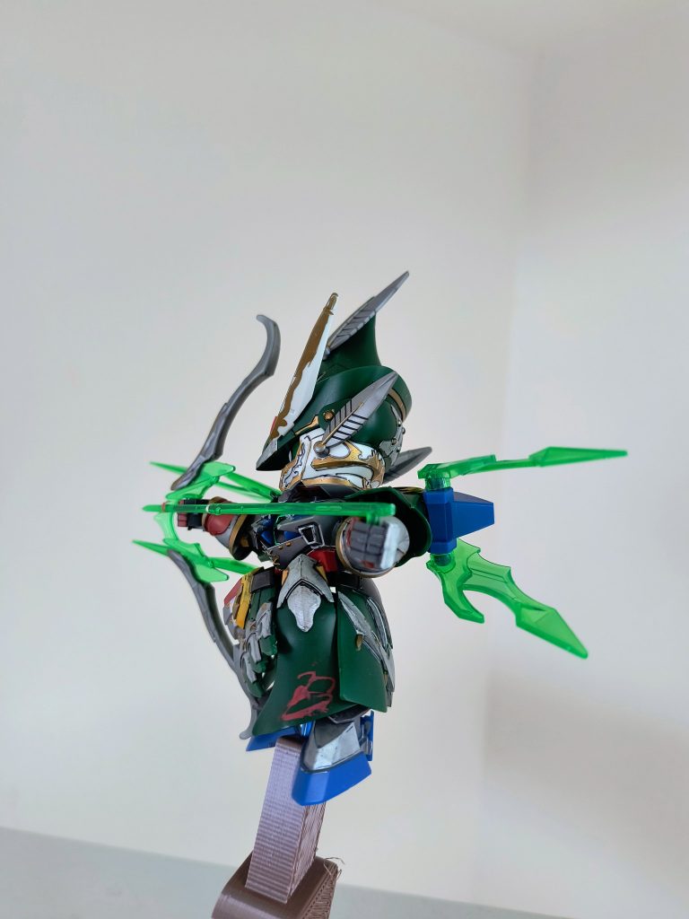 矢は、クリアランナーの余りを切って持たせています。