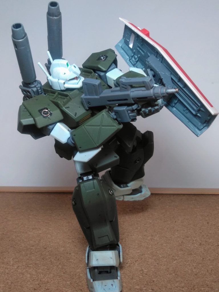 ｢お米🍚が無ければお菓子…はアレだからパンや麺類を食べればイイじゃない❗｣なんて某おフランスのお妃様が言ってそうな事を実行するしか無い現在(案外ソウでも無いか？) 😱確かに其の通りだけど｢長年培った習慣を変えるのは遺憾ともシ難いのよ❗ダイイチ納豆や海苔、オツケモノとお味噌汁は米以外NGじゃネッ❗❗(大偏見)｣と反論したく成る｢UP主｣なのでした 😡💢・・・ｧｯ! いやっ！違う！！そうじゃない❗ 😣💦💦ポッチャリ系なこの子ですが ゴ覧の通りに体幹は良好です 👍💞陸戦機体の定番｢100mm マシンガン｣もコンナ風にイイ感じ😃💓