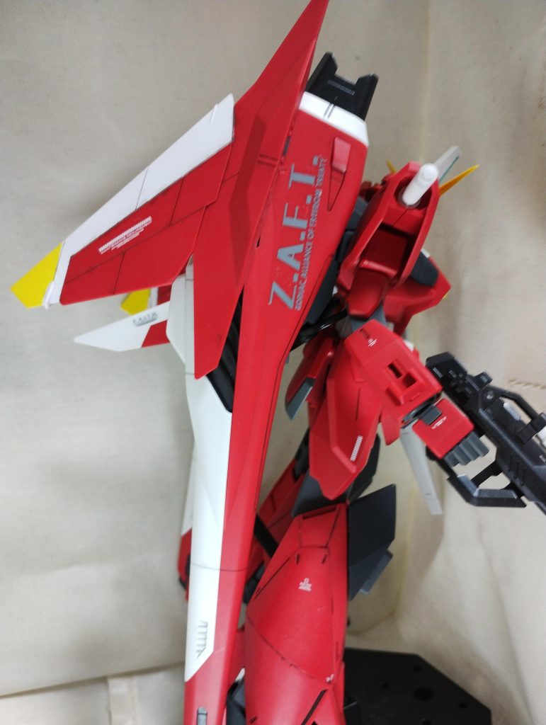 成型色つや消しセイバー–3枚目/制作者：@dottan_8105