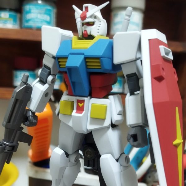 ガンダム　アニメ色