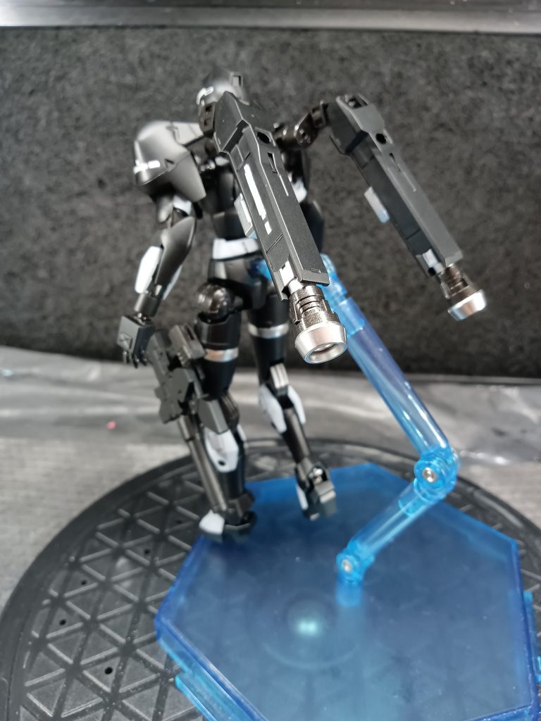 レイドブースターは出力重視のハイパワーモデルです すぐに燃料が尽きます