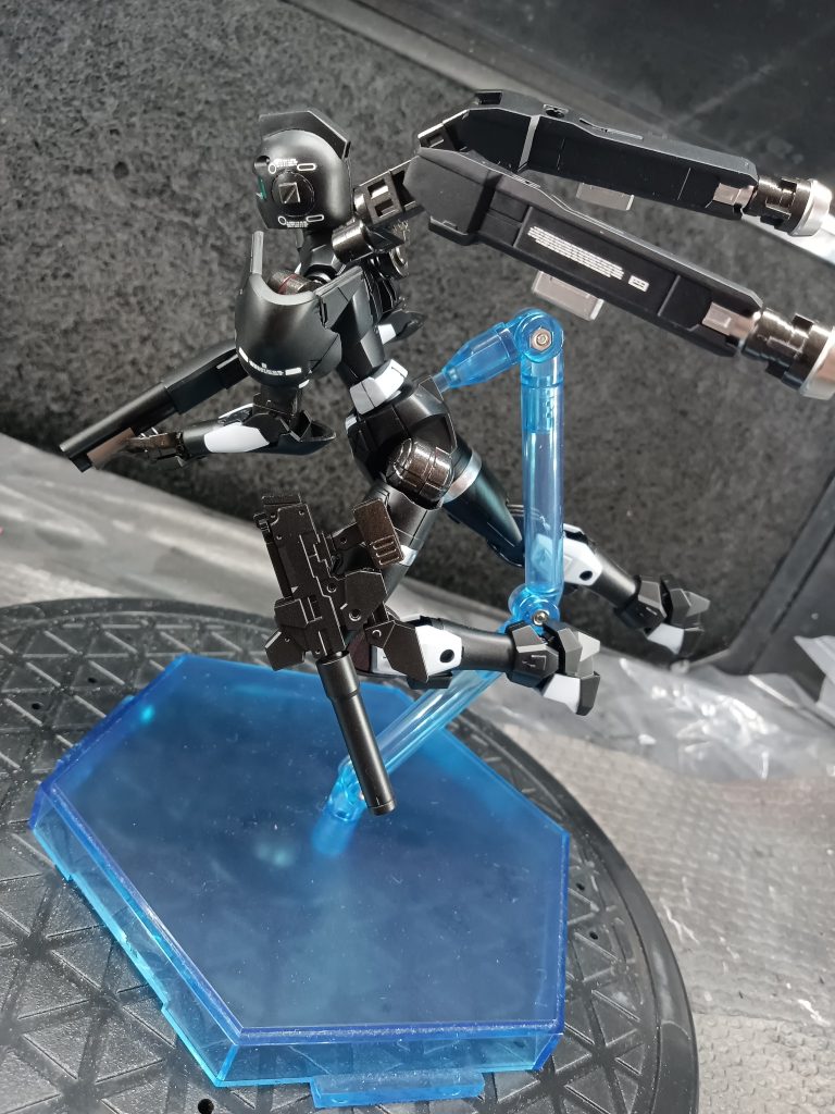 白兵戦には不向きな紙装甲となります が 施設内などの閉鎖空間においては非常に高い戦果をあげております