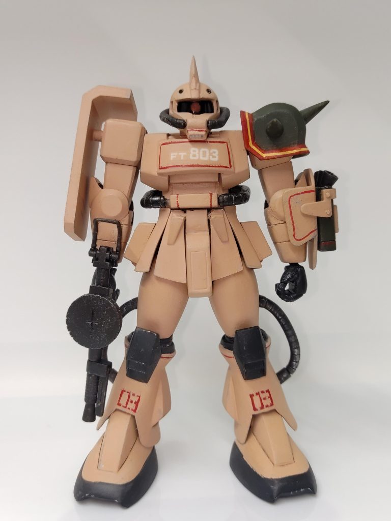 正面こう見ると首はもっと太い方が良い感じ