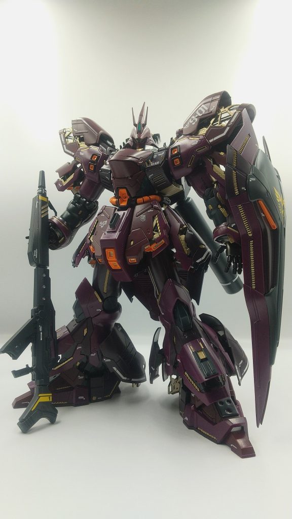 見上げる感じで