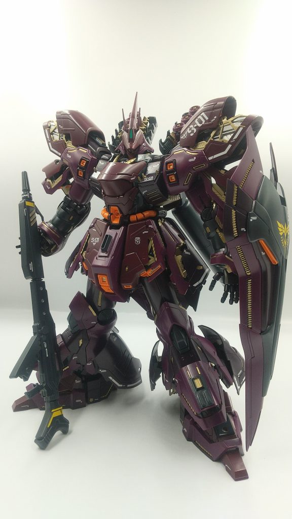 正面全体像です。