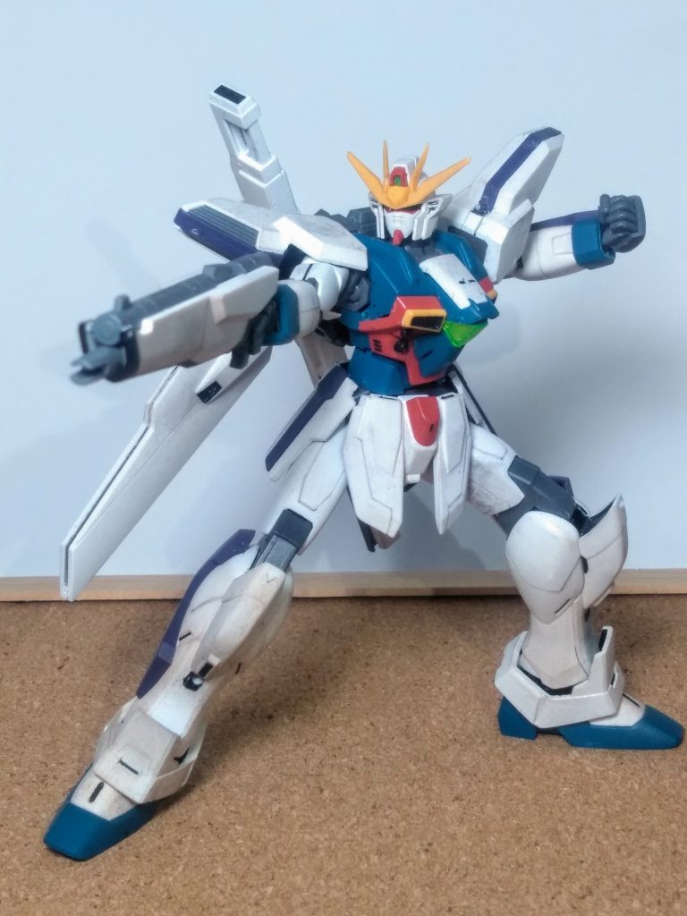 さて!『 ガンダム X 』と云えば 随所に観られるファーストのオマージュ 🤩戦後世界の荒々しさ 😖「ティファちゃん」が可愛い ( *≧з≦)「ガロードくん」の声がヘン❌→少年ぽく無い ((ノ∀`)・゚・。 アヒャヒャヒャヒャ こんな処ですかね 🤔 このライフルは「シールド バスター ライフル」と 言うソウです 🤨・・・つまり、ライフルとシールドを同時に使用は出来ないと云うこと 🧐イヤ・・・不便だなぁ 😟⤵️⤵️