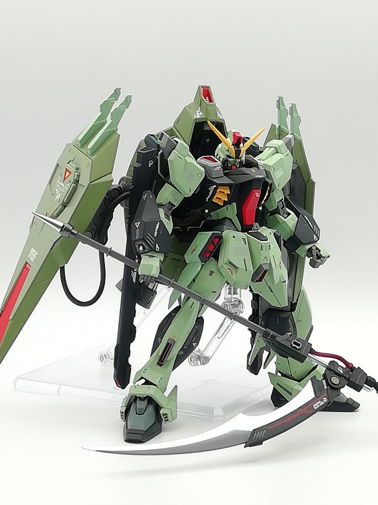 でっかいバックパックを背負ってるので、とてもじゃないですがスタンドなしでは自立しません💧もっと塗り分けてみたい所も有りましたが、自分なりに頑張りました♪