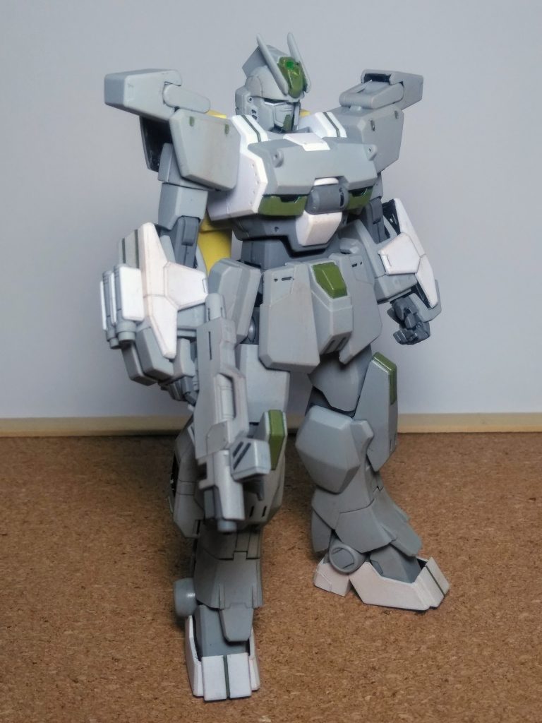 『ダディズ プリーチ中隊のアルカード大尉』は『トリントン基地』へ転属と成りました。そんな『トリントン基地』には色々な兵士が居る様です。今回は小隊編成にて各種任務をコナす部隊『OSTRICH Club 小隊所属 歯科乃子野娘(しかのこのこ) 准尉 搭乗機 〔コールサイン 鹿ノ娘 (不条理ギャグ養成機関＂SIKAの穴＂出身)〕』をご紹介😆 ・・・それにしても 😥 長い上にパイロット名が・・・ 😅