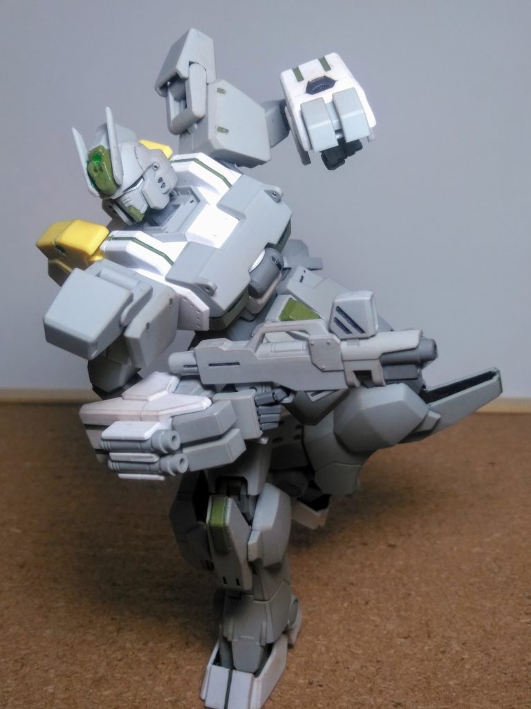 アタッカーなのだから殴りアイ(愛)はオテノモノ❗ ✨😃✨左腕 電磁ナックルを起動です 😍💕💕 格闘機体❗好き過ぎる 😭💗💓