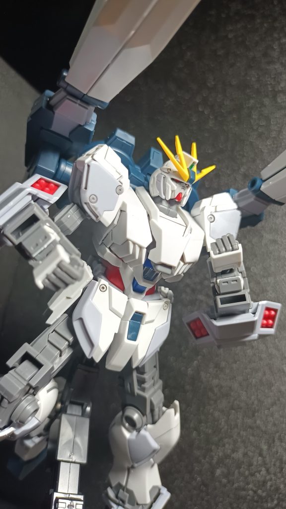 HGUC ナラティブガンダム b装備(素組)–3枚目/制作者:mesoEVO10