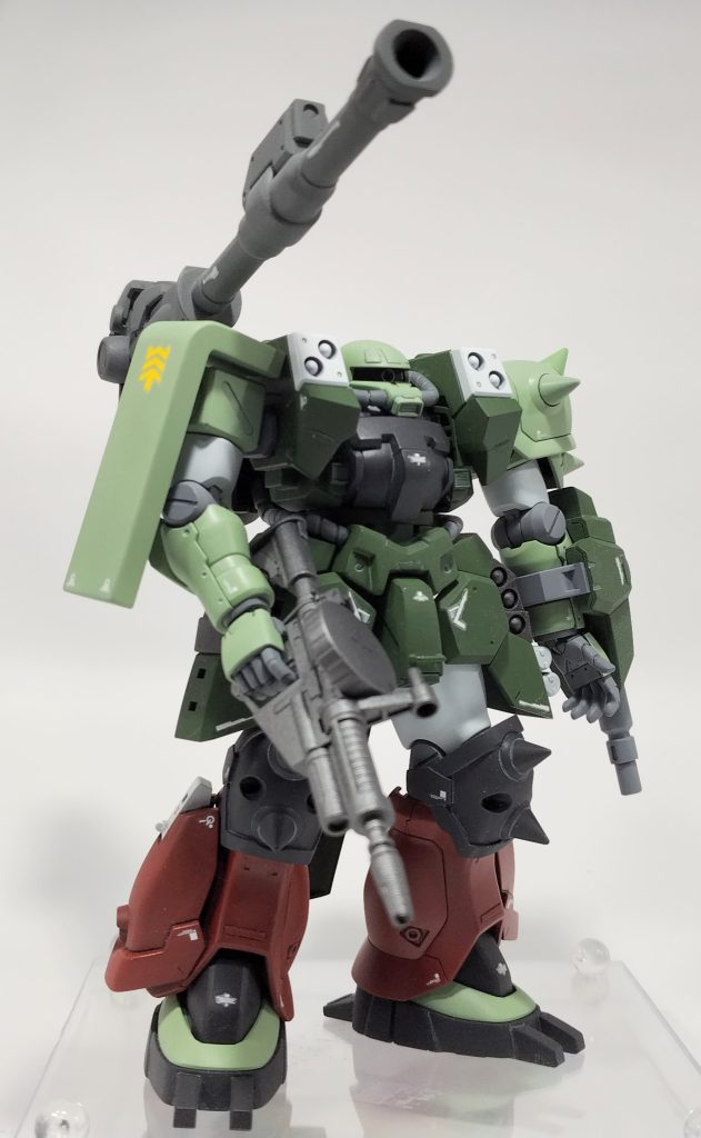 ザクらしさを出すため、まんまパーフェクトガンダムカラーにしませんでしたが、もう少し白部分多くても良かったかな…。