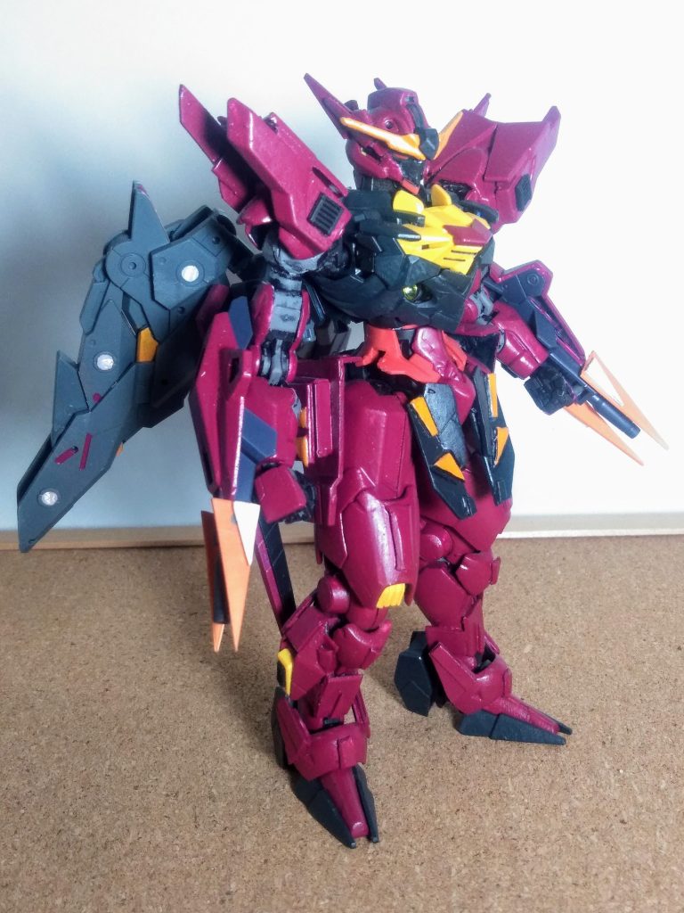 漸くスゴシヤスイ気候に成った今日この頃 😆此で気兼ね無く模活に勤しむ事が出来ますね 😚💕       前半主役機である『 ガンダム X 』を投稿すれば当然ライバル機体もヤりたく成ります 😏しかし!ソノ立場にイル『 ガンダム ヴァサーゴ 』がチッともHG化されない 😩⤵️⤵️なので!自分でソレラシク造ってミル事に致しました 😁