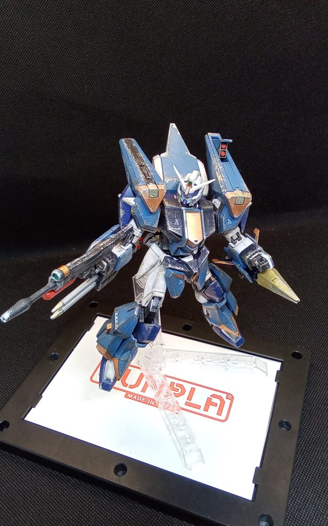 最近　フルスクラッチと30mmに夢中になっていた為　ガンプラは久々w塗装待ちはいくつかあるので　また投稿していきます