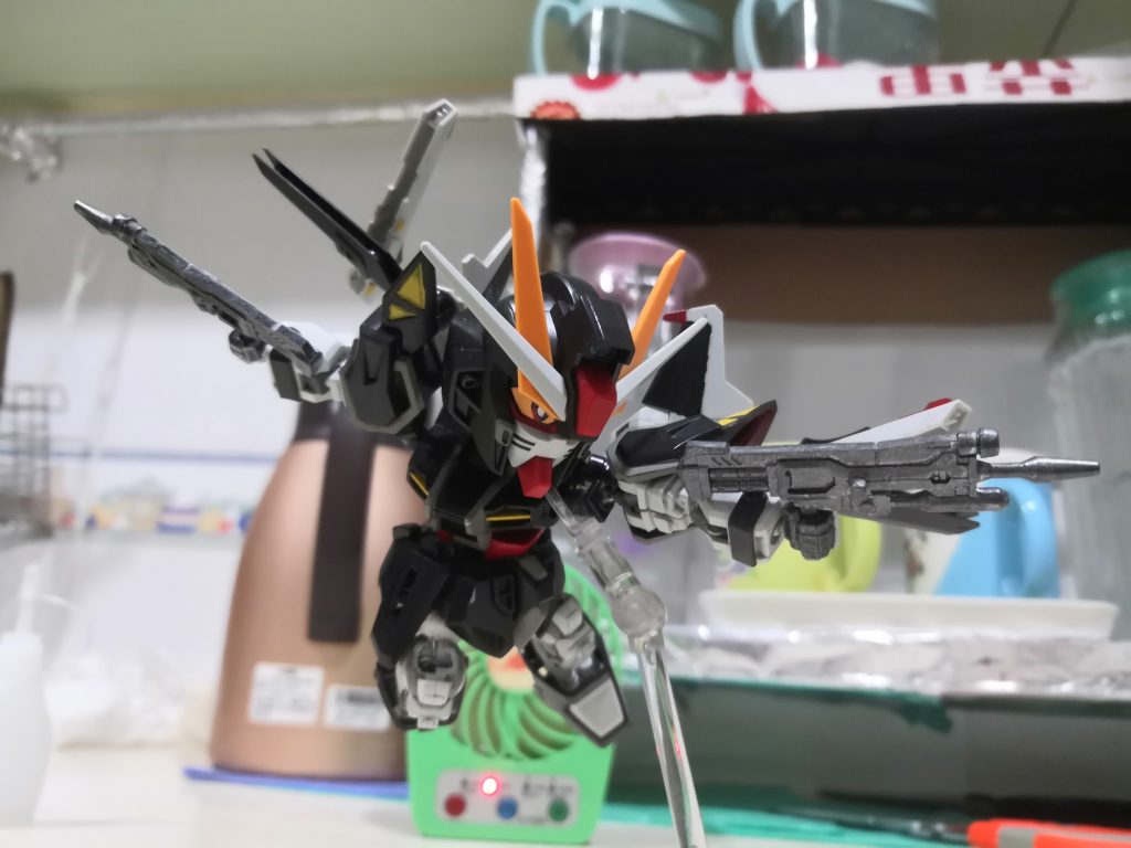 ストライクノワールガンダム–9枚目/制作者：LUNLUN（邪道可動）