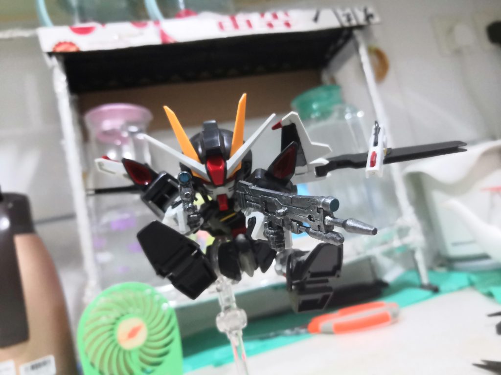 ストライクノワールガンダム–3枚目/制作者：LUNLUN（邪道可動）