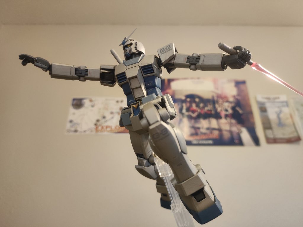 ガンダムと言えばやはりジャンプしてザクを撃破したシーンの印象が強いです。