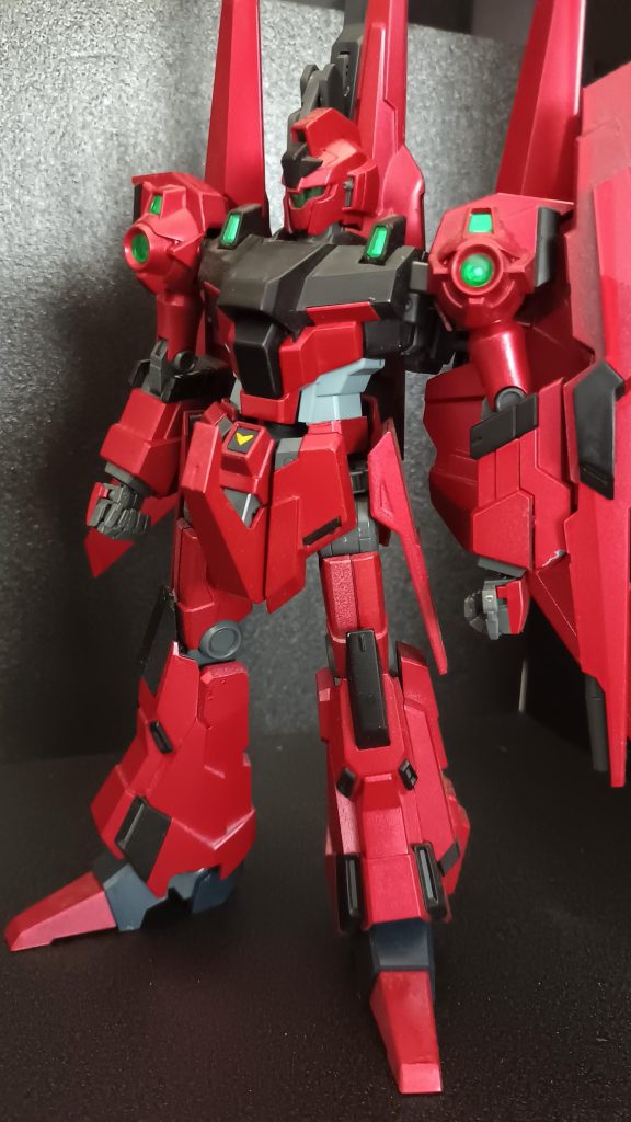 この世代のモビルスーツってでかいですよね〜MGガンダムと並べても少し大きく感じました
