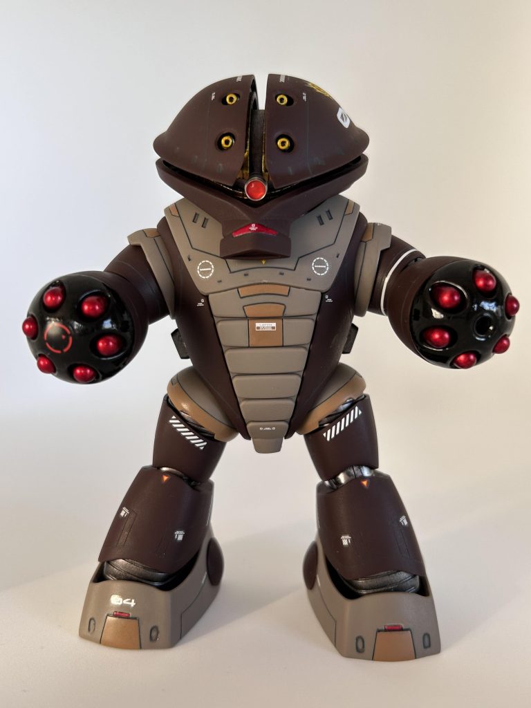 各所スジ彫り、部分塗装、デカール貼り、マットコート仕上げです。