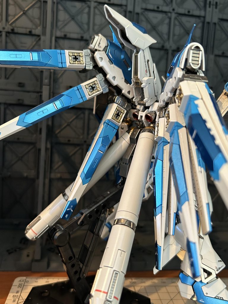 ハイニューガンダム–3枚目/制作者：@shenyi333